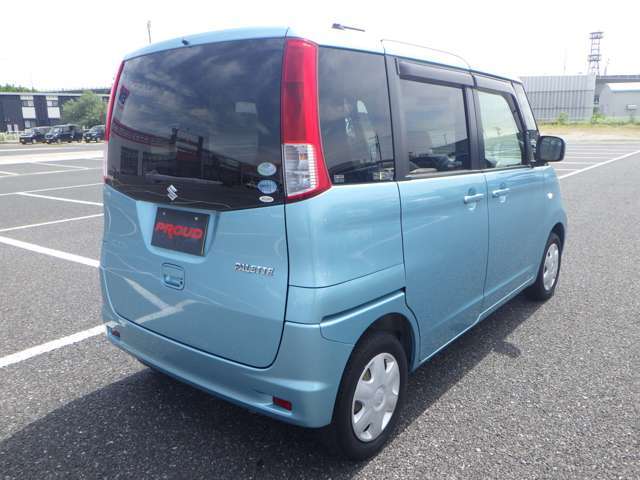 車両入庫チェックではエンジン・機関系をはじめ、電装装備、内装など100項目以上のチェックをしています。試乗も行なっていますのでご安心下さい。