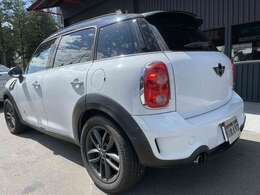 4WDなので雪道でも安心ですね！