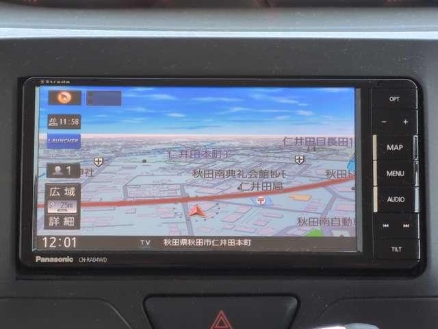ストラーダ製ナビ！フルセグ付きです！