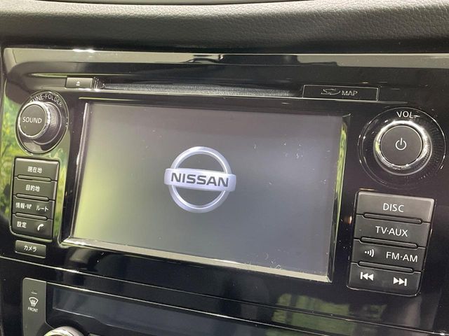 【純正ナビ】人気の純正ナビを装備。オーディオ機能も充実しており、Bluetooth接続すればお持ちのスマホやMP3プレイヤーの音楽を再生可能！毎日の運転がさらに楽しくなります！！