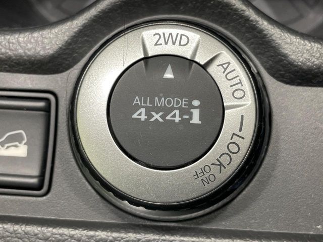 4WDのお車ですので、雪道でも安心です♪降雪地地域にお住まいの方以外にも、ウィンタースポーツが趣味の方や降雪地域へ帰省される機会がある方にもおすすめ！