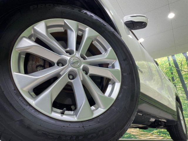 【17インチアルミホイール】外観にマッチしたアルミホイールを装着しております。各種アルミホイールや、スタッドレスタイヤも取扱いしております。是非ご相談ください♪