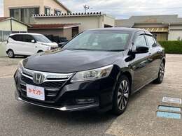 ワンオーナー 点検記録簿付き 黒革シート パワーシート ナビTV バックカメラ ETC スマートキースペアキー付き プッシュスタート 純正アルミホイール