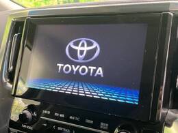 【純正ナビ】人気の純正ナビを装備。オーディオ機能も充実しており、Bluetooth接続すればお持ちのスマホやMP3プレイヤーの音楽を再生可能！毎日の運転がさらに楽しくなります！！