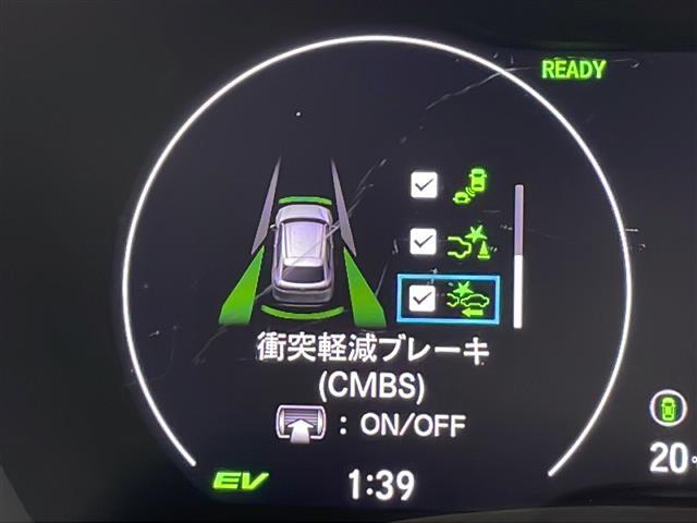 【Honda SENSING】ホンダの安全装備を搭載しています！機能には限界があるためご注意ください。◆搭載機能例：衝突軽減ブレーキ/歩行者事故低減ステアリング/路外逸脱抑制/標識認識/ACC