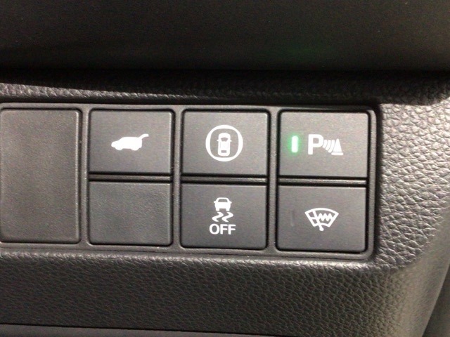 横滑り防止装置がついています。いざという時に安心ですね。