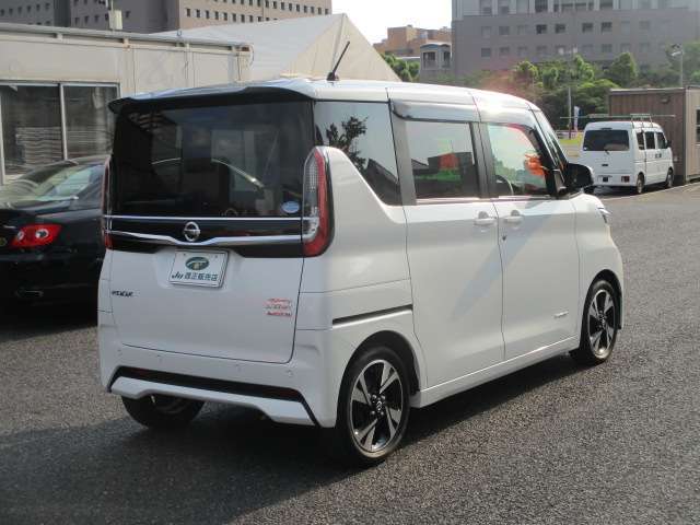 外装は目立つ傷もなく、綺麗な車です♪