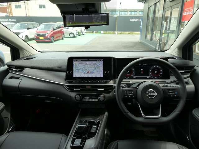 広々とした見晴らし角度を確保☆信号や標識の視認性が向上し、安全運転に貢献☆