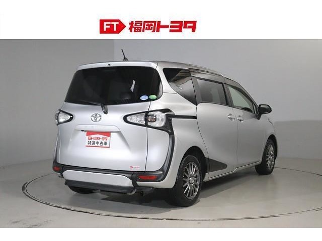 トヨタ認定中古車、評価5相当。走行距離5万キロ以内で、とてもきれいな状態です。