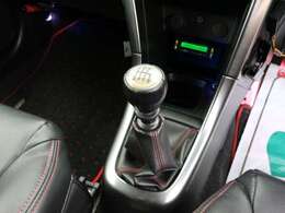 6速マニュアル☆ミッションの滑りも無く快適な走行が味わえます！