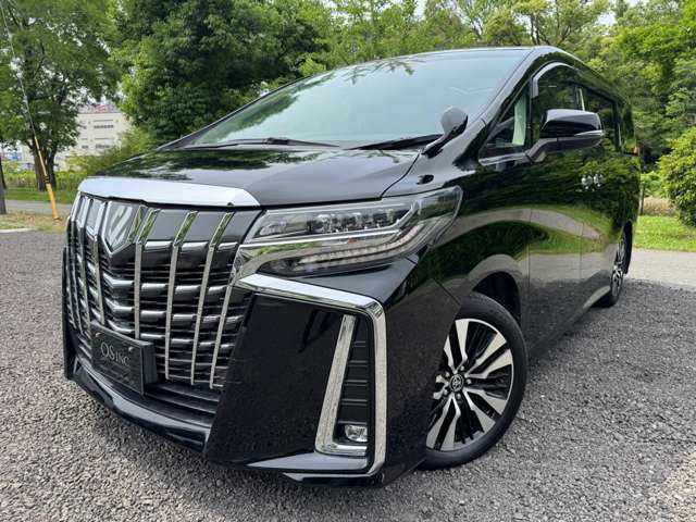 ◆中古車の欠点は汚れている。弊社ではその欠点を無くす為にガラスコーティングをオススメしています。艶・撥水がたまりません！！