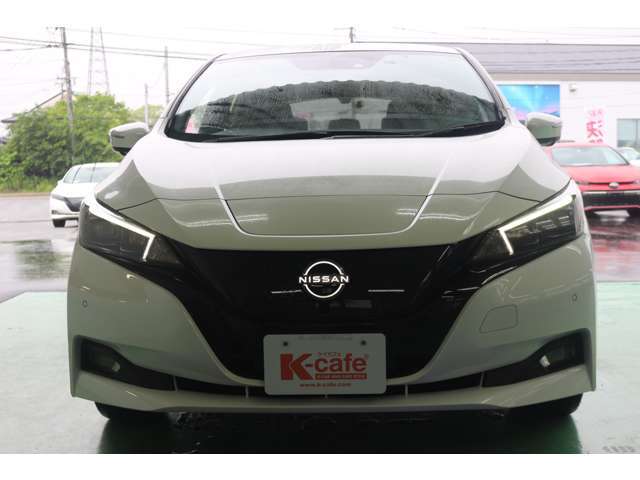 ecoカー　HYBRID専門店　k-cafe　とす店　新店舗営業中　人気のハイブリッド車・EV車や厳選中古車を各メーカー豊富に取り揃えております。