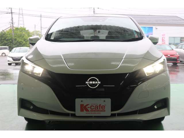 ecoカー　HYBRID専門店　k-cafe　とす店　新店舗営業中　人気のハイブリッド車・EV車や厳選中古車を各メーカー豊富に取り揃えております。