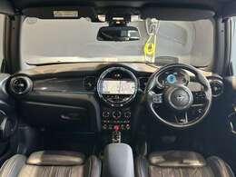 車輌価格には【認定中古車保証料】が含まれております♪余計な費用は不要で安心♪是非、お見積りを依頼下さい