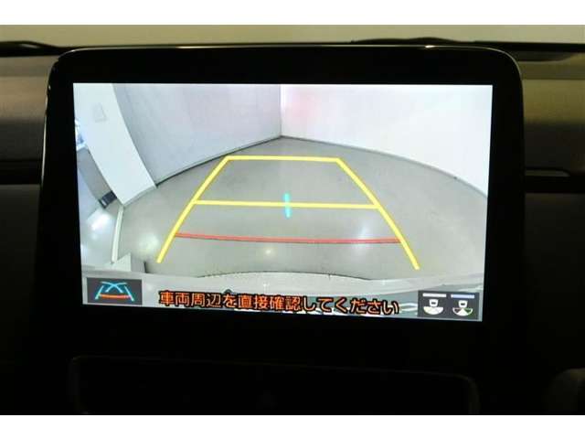 バックガイドモニターで、後方を確認しながら安心して駐車することができます。運転初心者も熟練者も必須の機能ですよ！