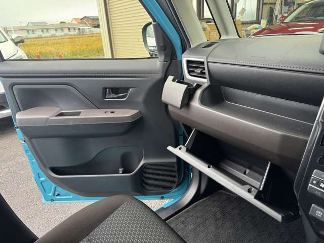 県外のお客様も大歓迎です！ご来店が難しい場合にはお電話やメール、郵送でのやりとりでのご契約も可能です♪車両の状態などはお客様の気になる部分を個別に撮影してご案内も出来ますのでお気軽にお声かけください！