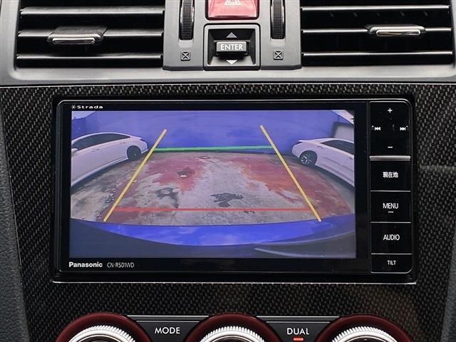 こちらのお車にはストラーダナビ地デジ・バックカメラ・CD・DVD・ブルートゥース・ETC・車高調・マフラー・エアロ・ワーク18AW・スマートキー・USB・LEDライト・フォグ・Rフィルムが装備！