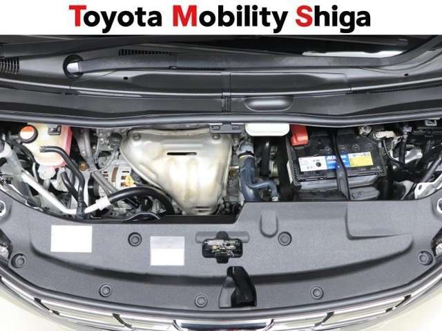 エンジンル-ムも綺麗に洗浄しております。ご納車時にはしっかりメンテナンスを行ってからご納車致します。