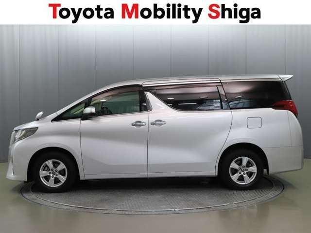 ロングホイ-ルベ-ス車ですので、高速走行での安定性もバッチリです。