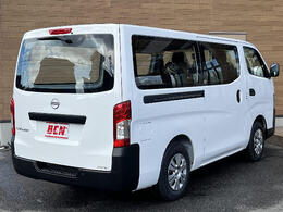 お好きな四桁の番号をナンバーに付けれるパックです。人気の番号（一桁やゾロ目）の場合、抽選となりますのでご注意ください。対象の番号に関しましては販売店にお問い合わせください。