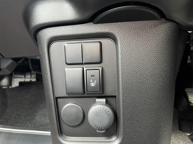 ★自動車保険もお任せ★　保険の専門店【保険のはなこ】には専門の知識を持ったスタッフとあいおいニッセイ同和損保・東京海上日動保険・損害保険ジャパンの3社取り扱いで任意保険もお気軽にご相談ください！！