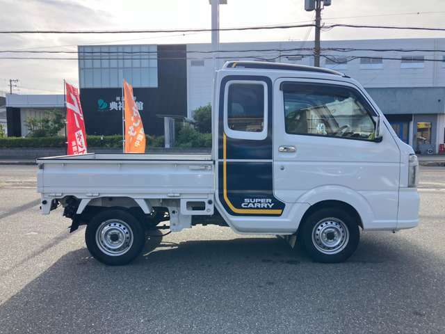 ☆運転席後方部分に荷物のります☆