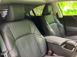 「この車の写真をもっと見たい」「状態が気になる」「この装備はついている？」どんな小さな疑問でもお気軽にお問い合わせください！