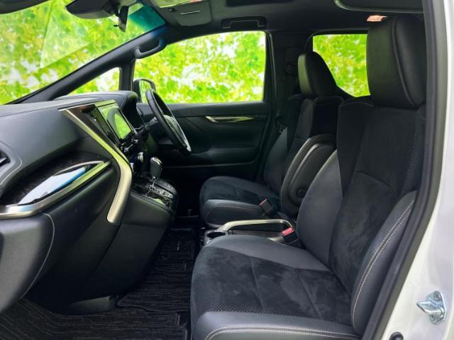 WECARSでは各商談席に大型モニターをご用意しております！見やすい大画面でゆったりと全国の在庫をご覧いただけます！是非ご来店お待ちしております！