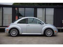 当店ホームページhttps://thephoenix.co.jpをご覧ください。