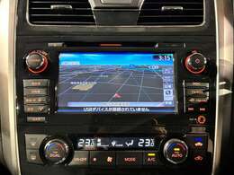 純正7インチメーカーナビ付きです★