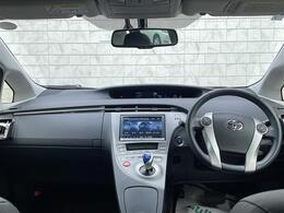 【インパネ全体】車内の雰囲気でお車の印象も変わります。自分好みのお車を見つけていきましょう！