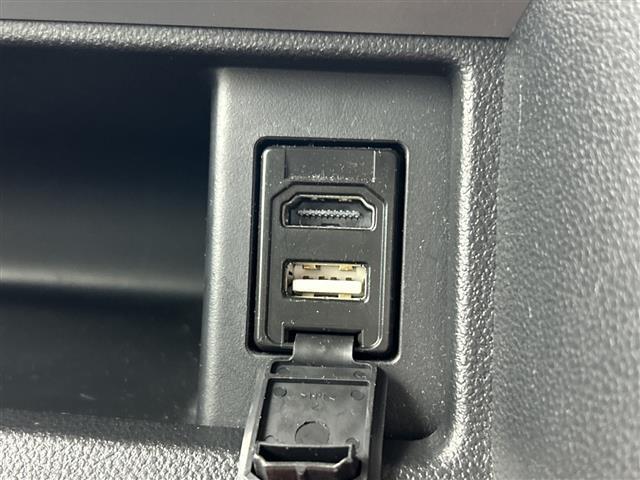 【付属品】このクルマ限定で使える装備品が付いています！使い方などはぜひ実際に店舗にお越しいただき、専門スタッフにお尋ねください！