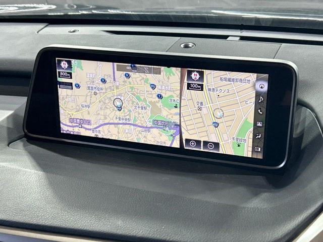 【メーカー純正ナビ】インテリアに溶け込むスタイリッシュな「専用設計」メーカーナビを装備♪視認性や操作性など基本性能にも優れ、より上質なカーライフをお楽しみいただけます。