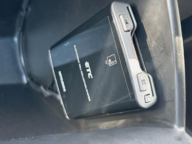 【ETC】高速道路の料金所をストレスなく通過！話題のスポットやサービスエリアに多い「スマートIC」利用時は必須のアイテムです。当店でセットアップを実施、ご納車当日からすぐにご利用いただけます！