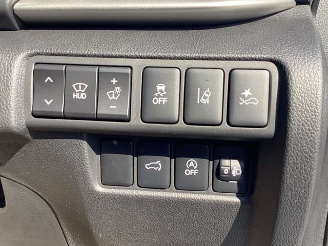 各種スイッチはこちらです。