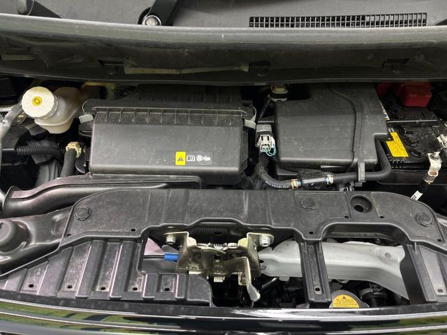 親切・丁寧な専門メカニックスタッフが応対！・車検・点検整備・事故等の修理などアフターサービスも安心。お車のカスタマイズもネクステージのサービススタッフまでご相談ください！