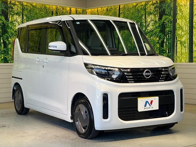 高透明度のガラス皮膜で撥水はもちろん、上質なツヤ・光沢を実現。紫外線や酸性雨から大切な愛車を保護し、色あせ・劣化を防止。「弾スプラッシュコート」、「弾プリミッサコート」からお選びいただけます。