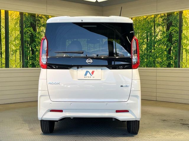 安心の最長10年・走行無制限保証（有償）をご用意。保証内容も充実はもちろん、無料点検＆オイル交換や、年中無休の全国・24時間ロードサービスも付帯されておりますのでご安心下さい。