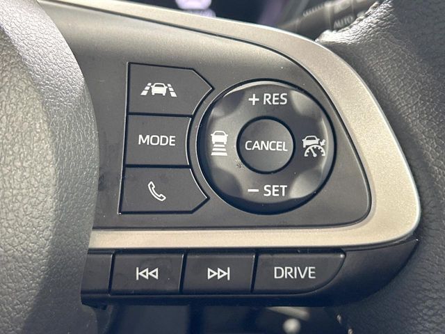【レーダークルーズコントロール】高速道路での長距離走行が楽に！！自動で速度を保つクルーズコントロールが、衝突軽減システムと連携し、前方の車両を感知して車間を保つように速度調節してくれます！！