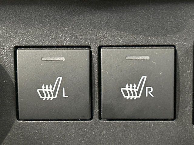 【シートヒーター】寒い日に重宝するシートヒーター！エアコンより早く温まってくれるので寒がりの人も安心ですね♪エアコンの温風は乾燥するから苦手、という方にもをおすすめです。
