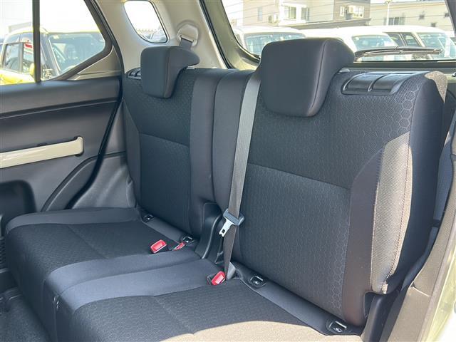 【セカンドシート】2列目も広々お乗りいただけます♪店舗にて現車の確認もいただけますので、お電話で在庫のご確認の上是非ご来店くださいませ！！！ワクワクするクルマ選びをご提案します！