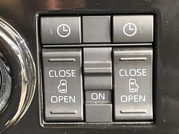 【両側パワースライドドア】スマートキーや運転席のスイッチで後席両側スライドドアの開閉が可能♪電動だから力を入れてドアを開ける必要が無く、小さなお子様でも簡単に開け閉めでき快適です♪