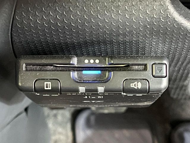 【ETC】高速道路の料金所をストレスなく通過！話題のスポットやサービスエリアに多い「スマートIC」利用時は必須のアイテムです。当店でセットアップを実施、ご納車当日からすぐにご利用いただけます！