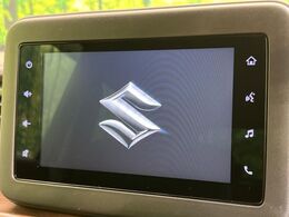 【純正ディスプレイオーディオ】お手持ちのスマートフォンとの連携で、ナビや音楽再生など各種アプリを使用可能。スマホに近い感覚でお使いいただけます♪