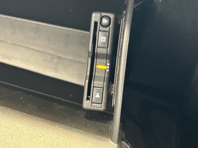 充実のキッズルーム♪ボルダリング♪などお子様も楽しめる設備もご用意しております！！ WOW！TOWNで楽しいお車探しを体感してください。