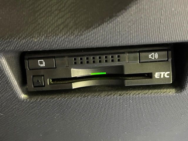 【ETC】高速道路の料金所をストレスなく通過！話題のスポットやサービスエリアに多い「スマートIC」利用時は必須のアイテムです。当店でセットアップを実施、ご納車当日からすぐにご利用いただけます！
