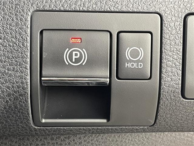 【電動パーキングブレーキ】パーキングブレーキを指先だけで操作可能です！力の弱い人にも安心してブレーキをかけていただけます！