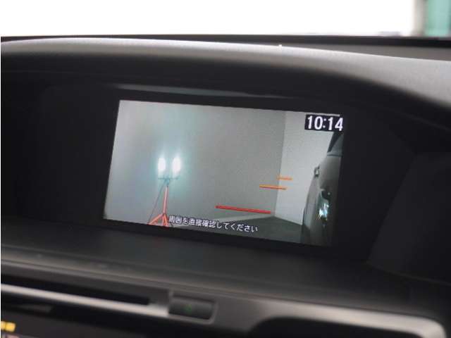 ◆サイドカメラ◆左サイドの死角をモニターに写し安全運転をサポートする便利な機能です！