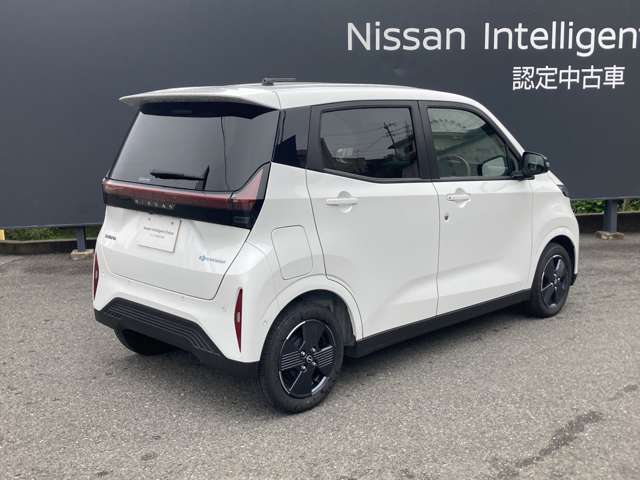 プライバシ-ガラスが装備されています。外を見るときは気にならずに、後方車両から車内が見えにくい設計です。