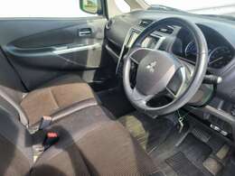 【お客様クチコミより】　軽自動車が欲しくて観に行ったのですが種類豊富でいいのを選ぶことができました。　担当の方も丁寧でわからないことを詳しく説明してくれた。満足に車を購入することができました。